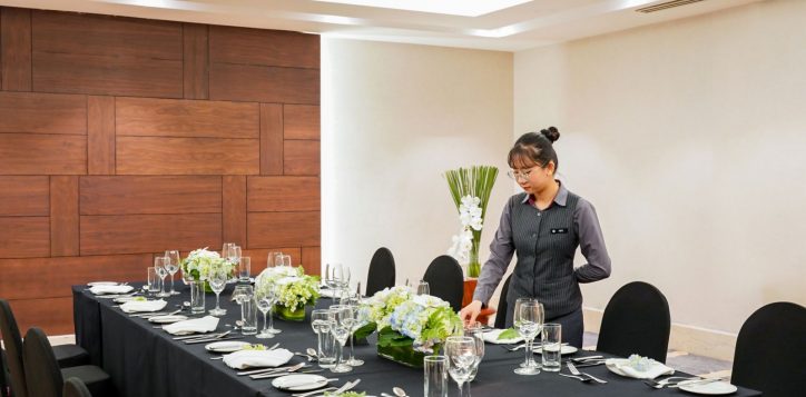 western-style-table-setup-2-2